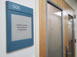 Alaska gasline corp. board member calls lawmakers ‘mosquitoes’ in AKLNG tax cut talks