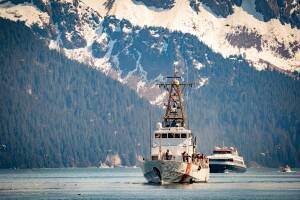 Coast Guard rescues family of six on beached boat near Ketchikan