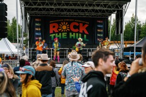 The Anchorage Weekender: a music festival, a mud run and 6 more local events