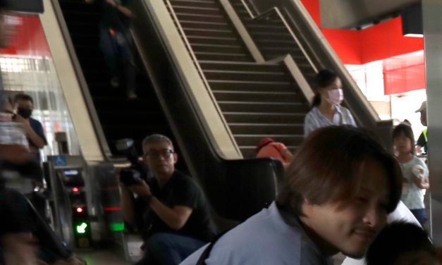 Taiwan briefly slows its mobile internet to text-only speed as part of defense drill